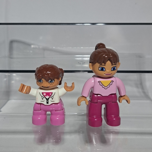 Lego Duplo Woman & Child Girl Set Of 2 Figures - Picture 1 of 3